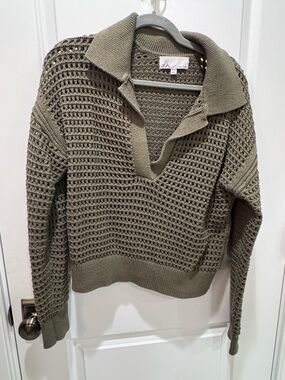 dh NEW YORK Olive Open-Knit V-Neck Collared Sweater
